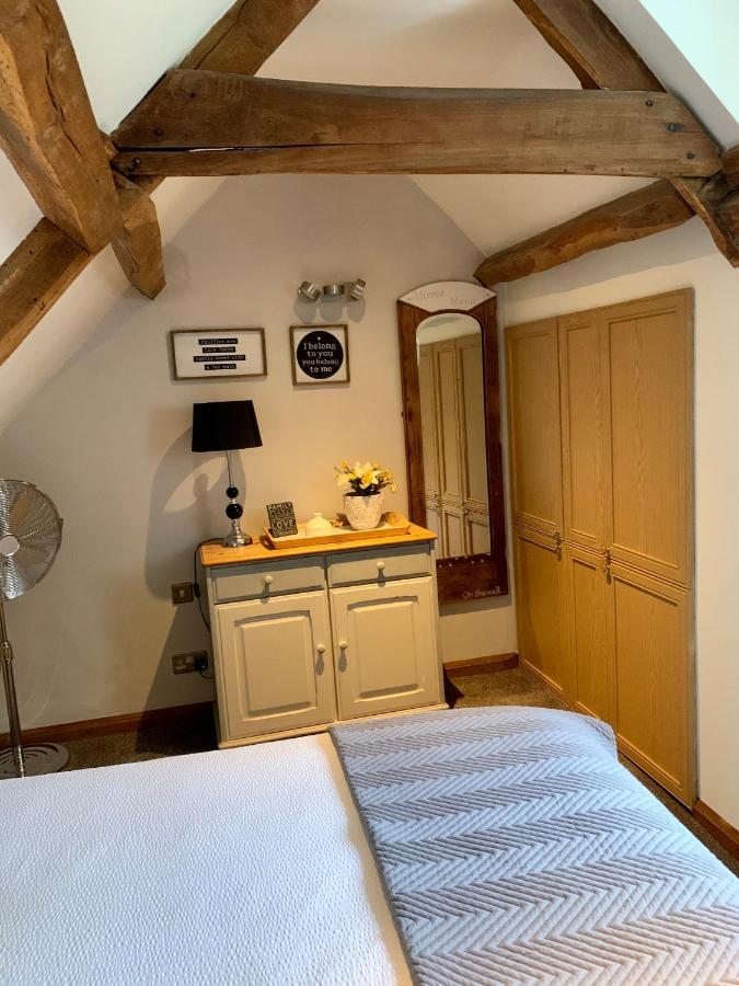 Deri-Down Guest House Abergavenny Exteriör bild