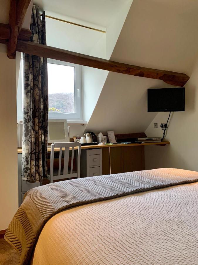 Deri-Down Guest House Abergavenny Exteriör bild
